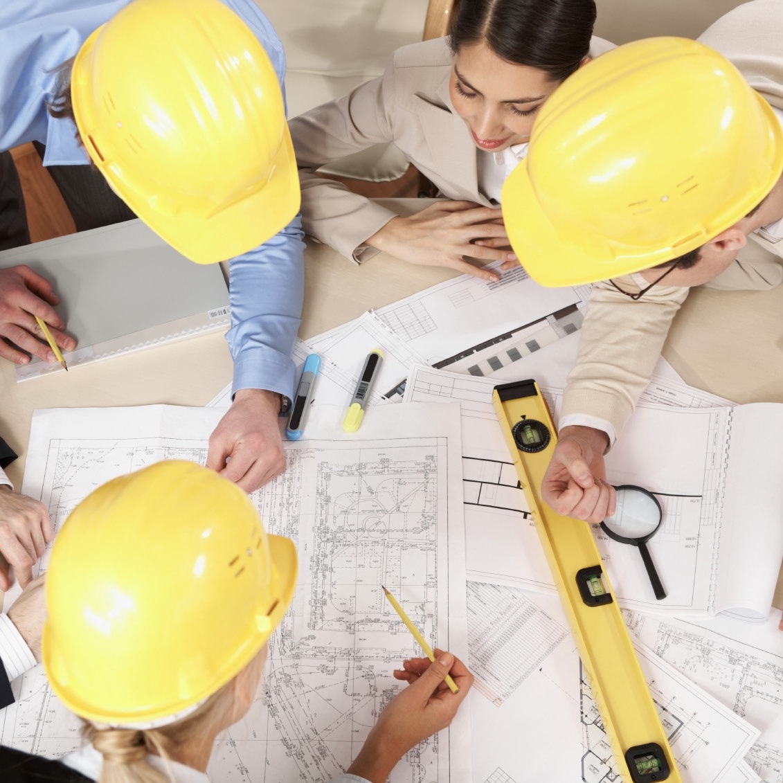 Một đơn vị thiết kế và thi công chuyên nghiệp đảm bảo quá trình cải tạo diễn ra suôn sẻ, an toàn và đảm bảo tiến độ nhất. 